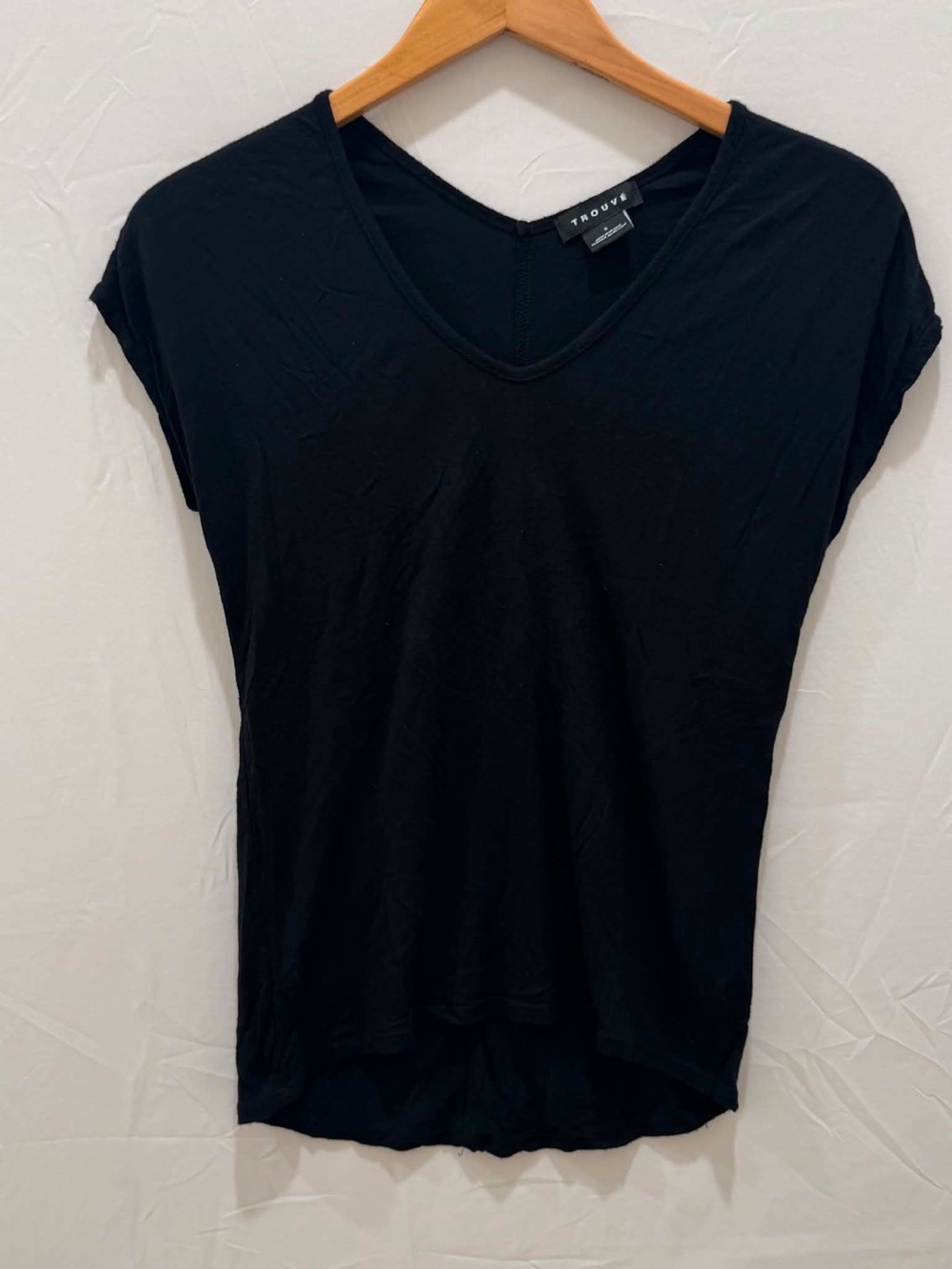 Trouve Women Black V-Neck Short Sleeve Tee S